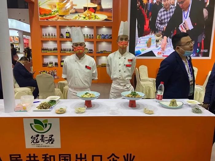 馨冠食品盛裝出席第104屆春季糖酒會(huì )