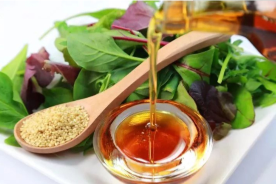 香油這些妙用你知道多少？別只拿來(lái)拌菜用！