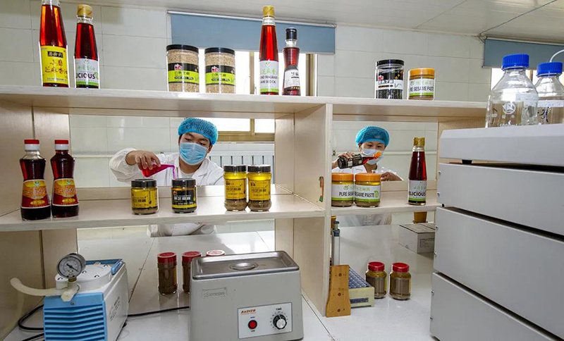 新加坡|意大利客戶(hù)到我公司參觀(guān)考察